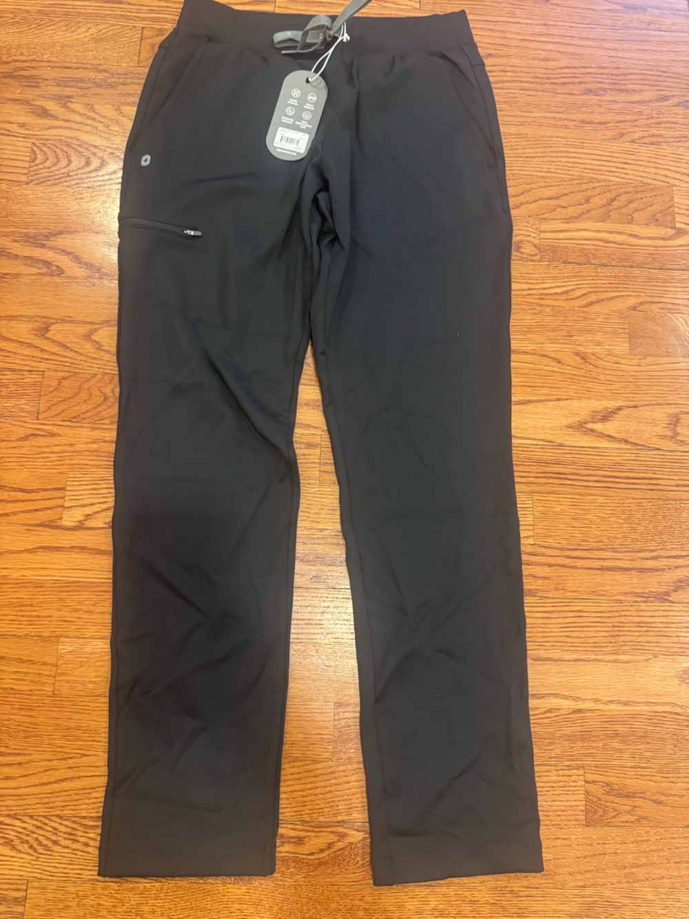 Figs Women’s Black Scrubs NWT